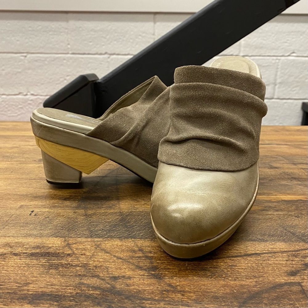 Anthro Antelope Brown & Dusty Green Heeled Mules/Clogs